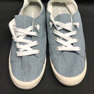 Casual blue shimmer Shaboom flat tennis shoes
